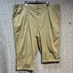 EVRI Olive Green Capris
